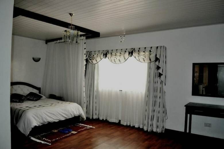 Countryview Hotel