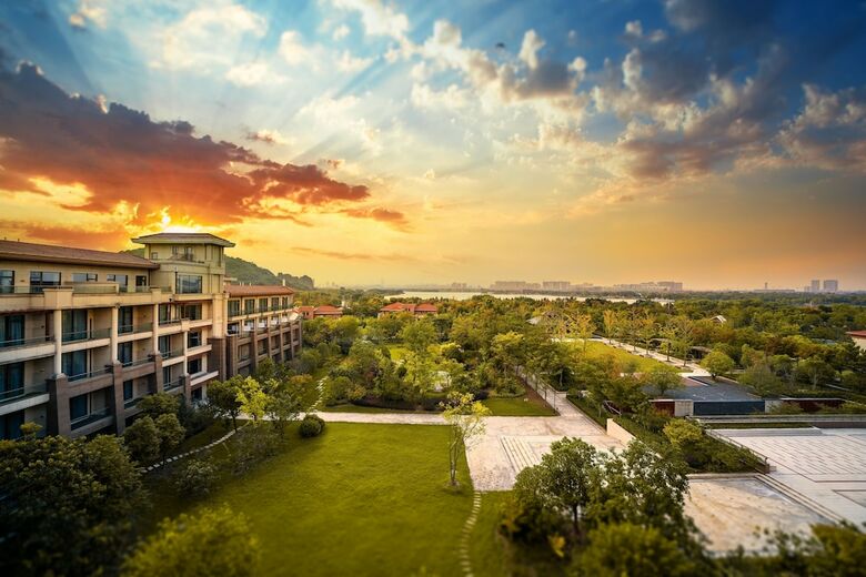 Hotel Crowne Plaza Huzhou