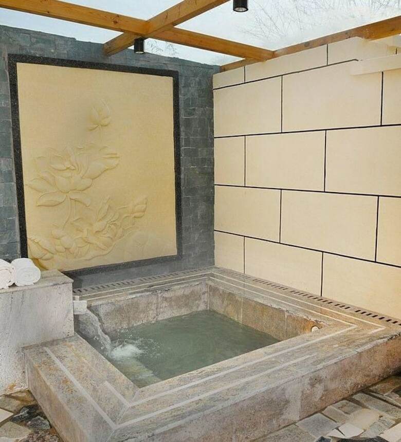 Palace International Hot Spring Hotel