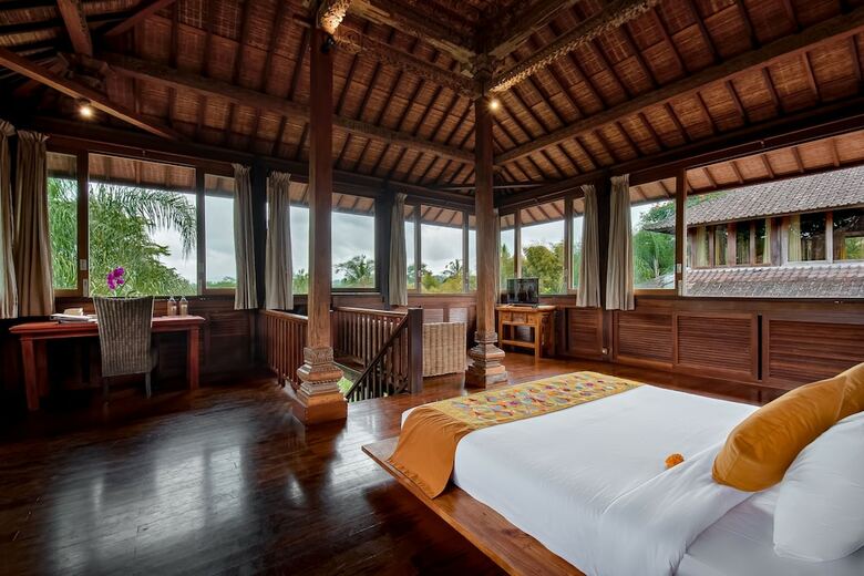 Villa Atas Awan