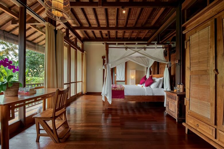 Villa Atas Awan