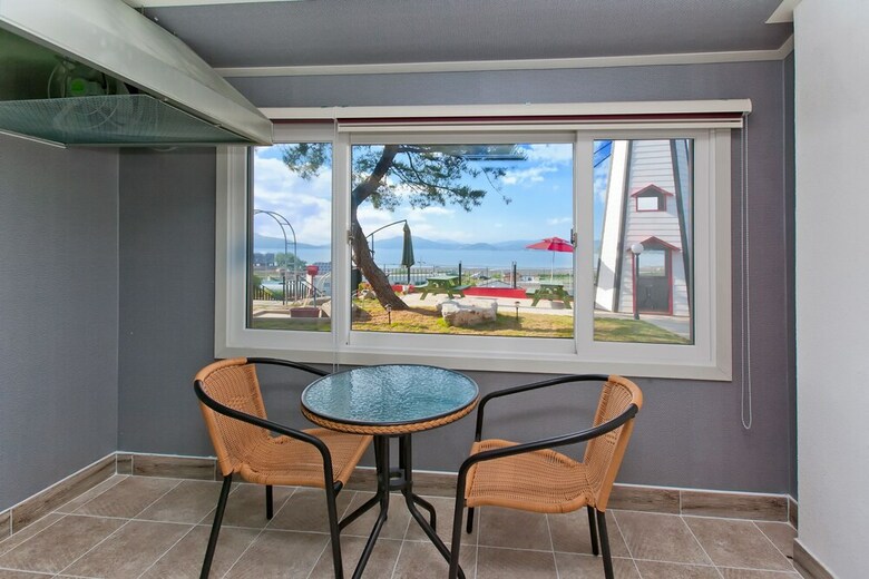 Naerimong Beach Pension
