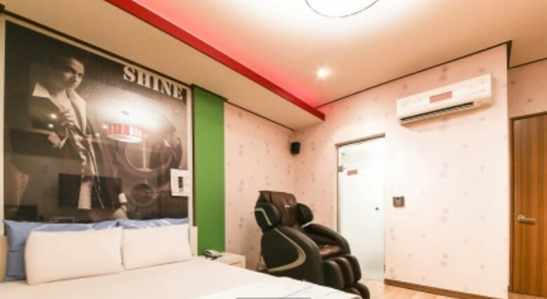 Hotel Shine Motel