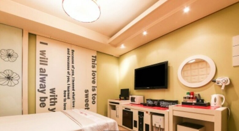 Hotel Shine Motel