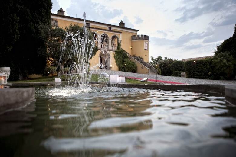 Agroturismo Castello Di Serragiumenta