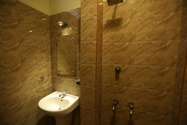 Hotel Nestlay Rooms - Ambattur