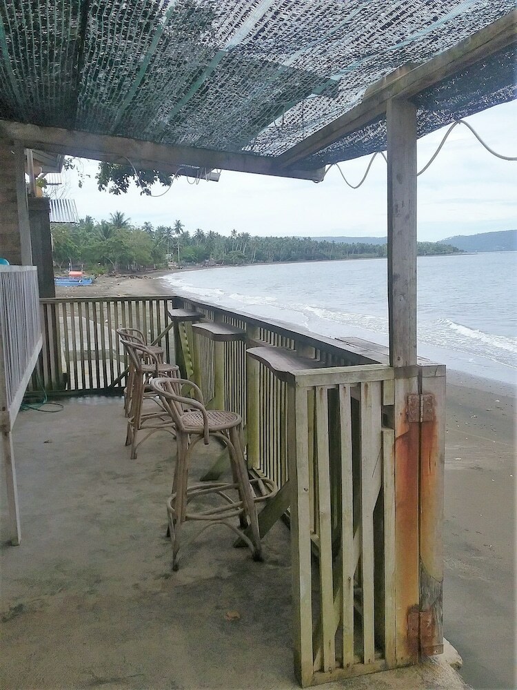 Hotel Shangri-la Resto Bar And Functions