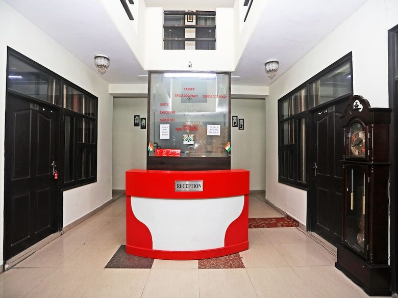 Hotel Oyo 19472 Highway Regency