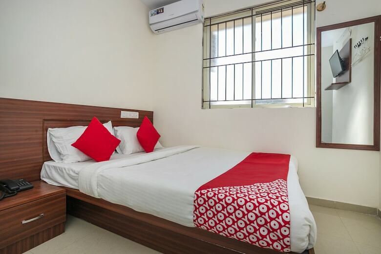Hotel Oyo 22940 Sri Durga Residency