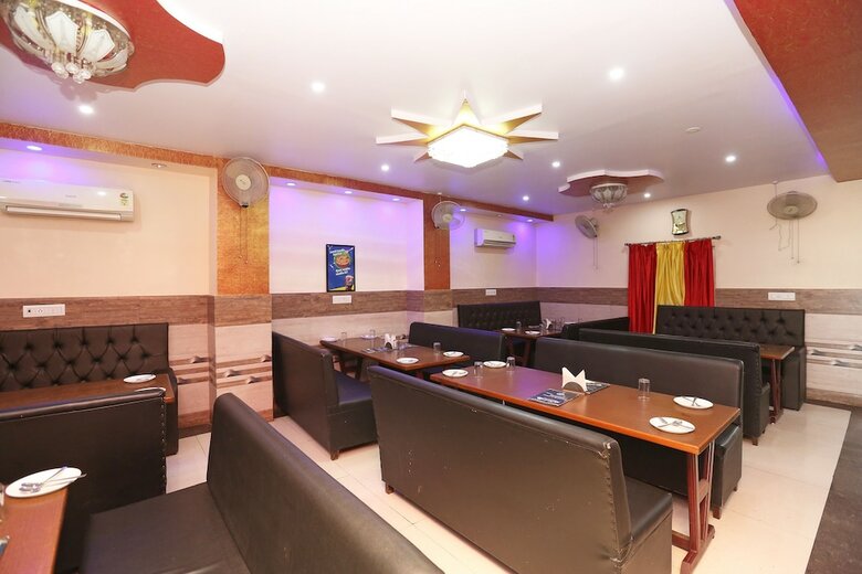 Oyo 19696 Hotel Rbk Palace And Restaurant