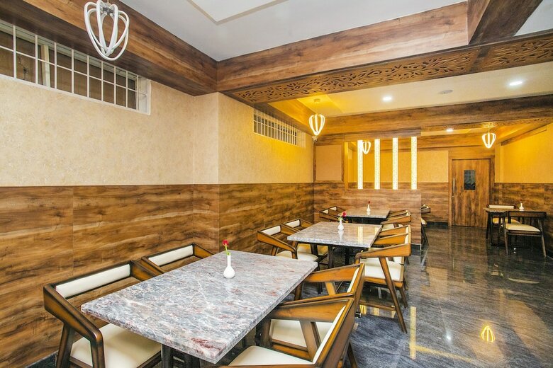 Hotel Oyo 26188 Domus Atithyam