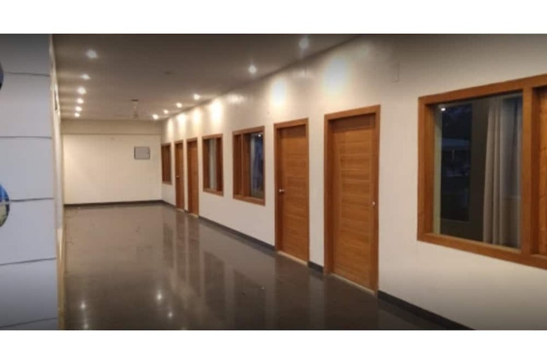Hotel Oyo 18263 Heritage Resort