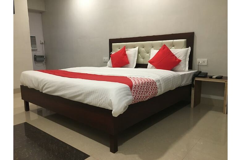 Hotel Oyo 18263 Heritage Resort