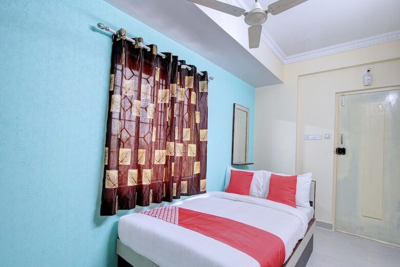 Oyo 24259 Hotel Blue Inn