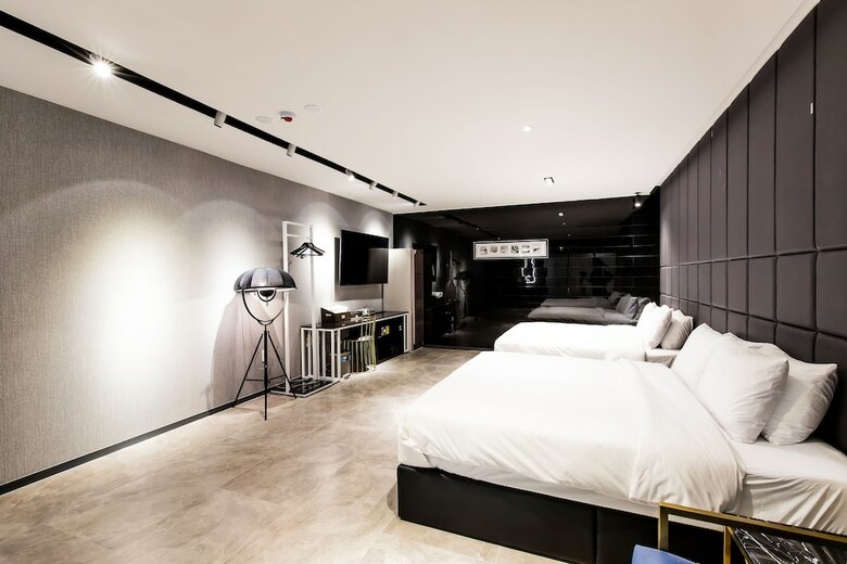 Air Sky Hotel