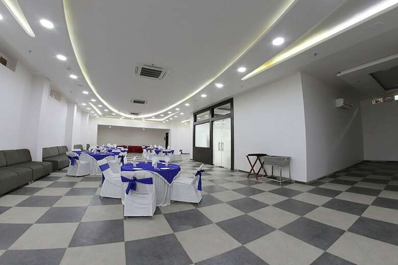 Hotel Rg Inn