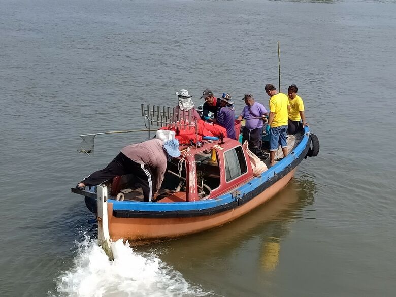 Hostal Rub Lom Chom Klong  By Fisherman Village