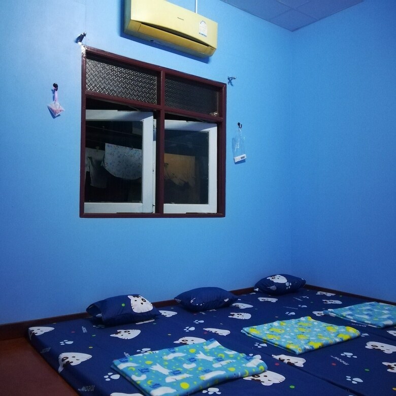 Hostal Rub Lom Chom Klong  By Fisherman Village