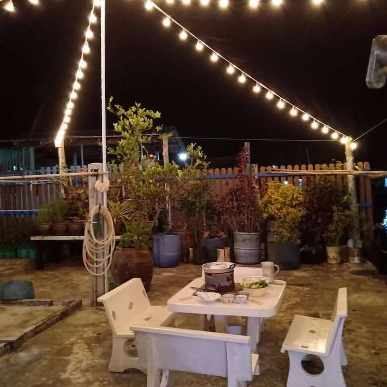 Hostal Rub Lom Chom Klong  By Fisherman Village