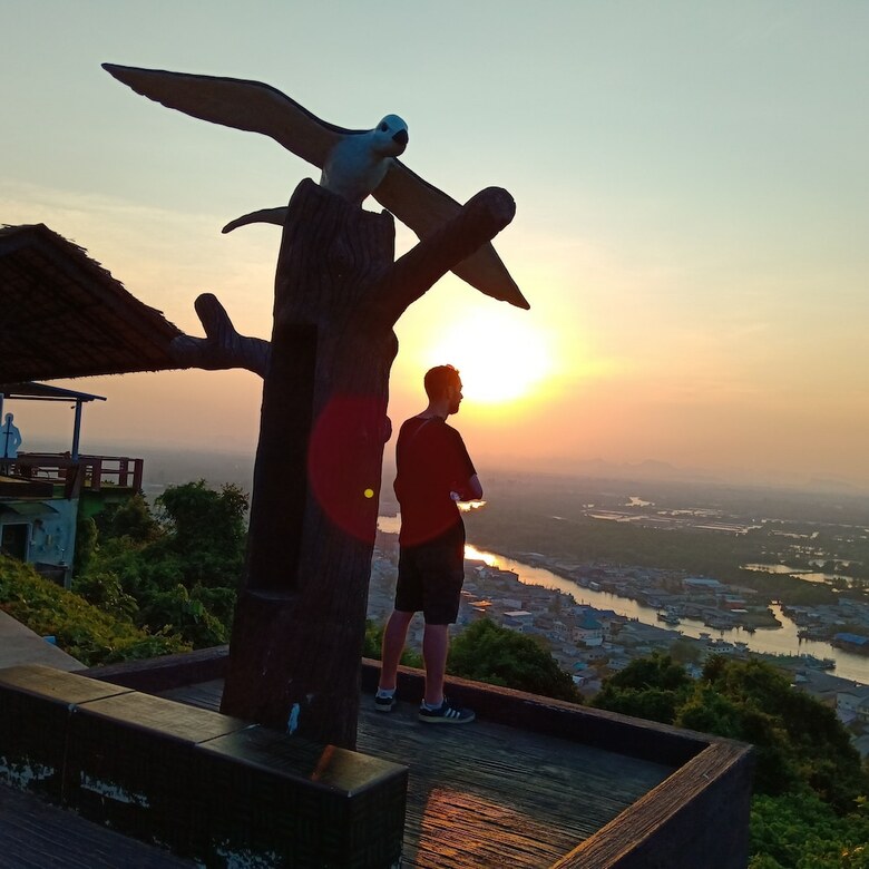 Hostal Rub Lom Chom Klong  By Fisherman Village
