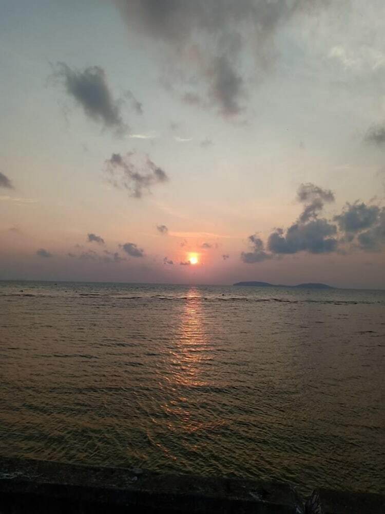 Hostal Rub Lom Chom Klong  By Fisherman Village