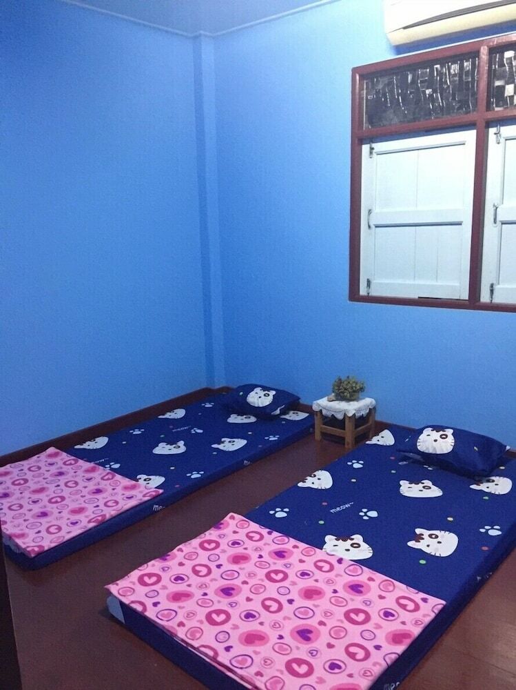 Hostal Rub Lom Chom Klong  By Fisherman Village