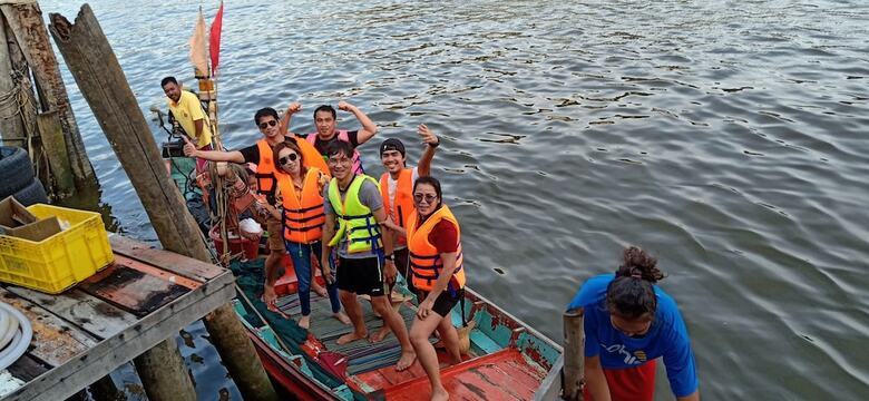 Hostal Rub Lom Chom Klong  By Fisherman Village