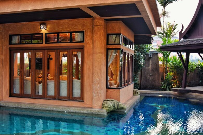 Nicha Poolvilla