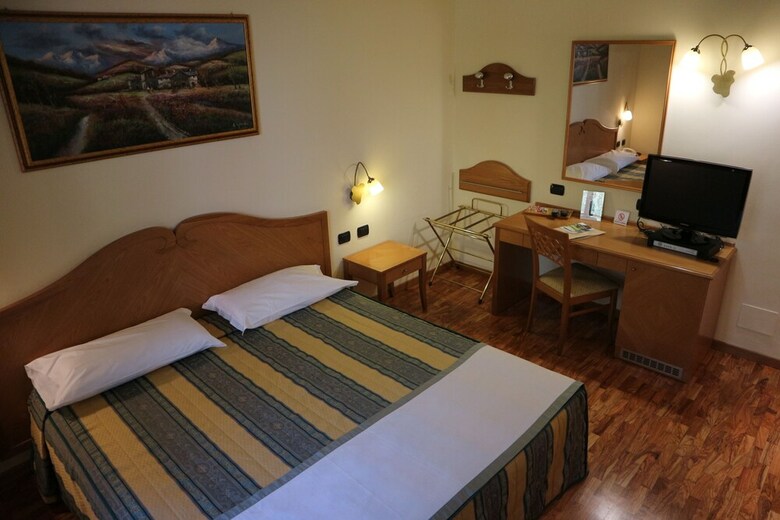 Hotel Camoretti