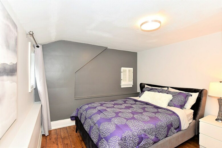 Lavish 4br House With Ravine Backyard