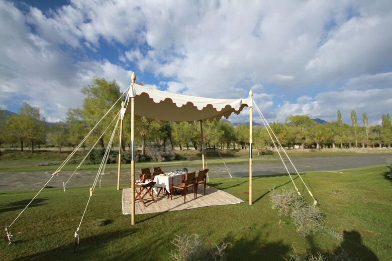 Hotel Chamba Camp Thiksey