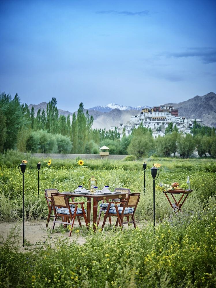 Hotel Chamba Camp Thiksey