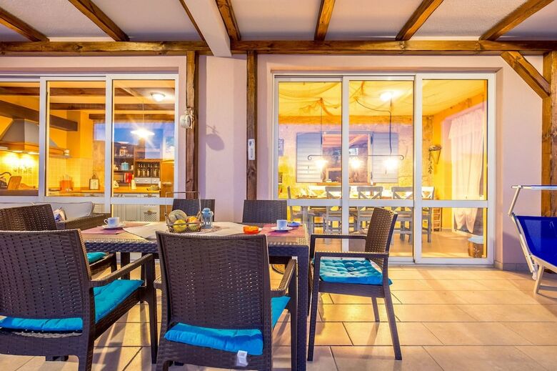 Villa Holiday House Lucija