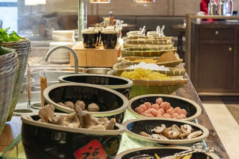 Sheraton Yunfu Xinxing Hotel