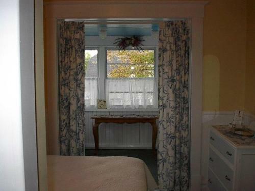 Bide-a-while B&B