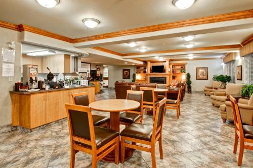 Hotel Canalta Ponoka