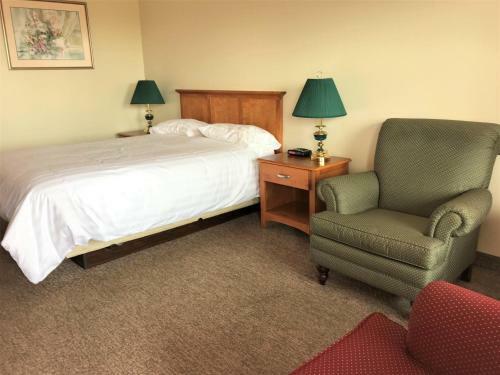 Hopewell Rocks Motel & Country Inn