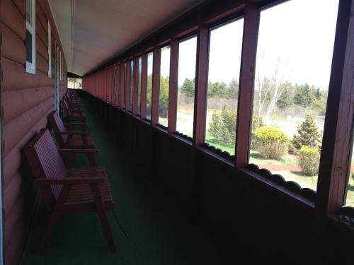Hopewell Rocks Motel & Country Inn