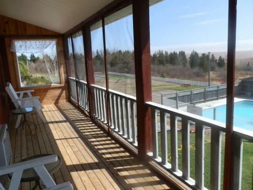 Hopewell Rocks Motel & Country Inn
