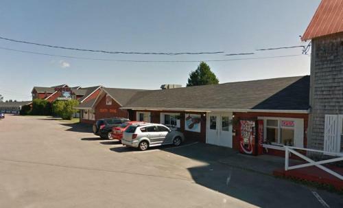 Hopewell Rocks Motel & Country Inn