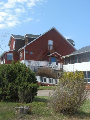 Hopewell Rocks Motel & Country Inn
