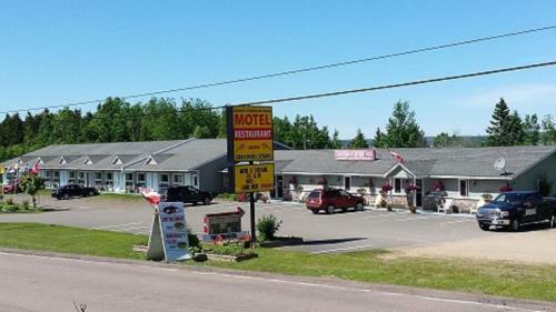 Fundy Rocks Motel