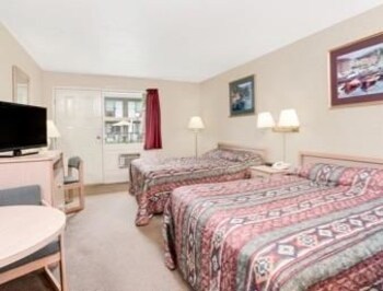 Motel Howard Johnson Inn Enderby