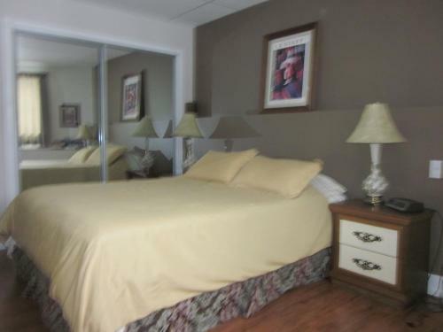 Suite As It Gets Vacation Rental/b&b