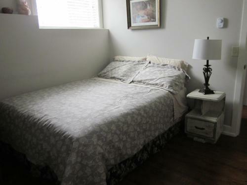 Suite As It Gets Vacation Rental/b&b