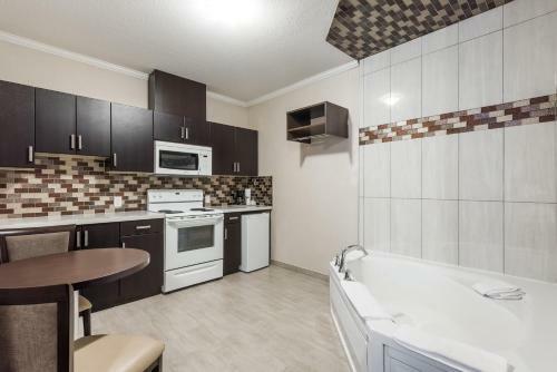 Watrous Motel
