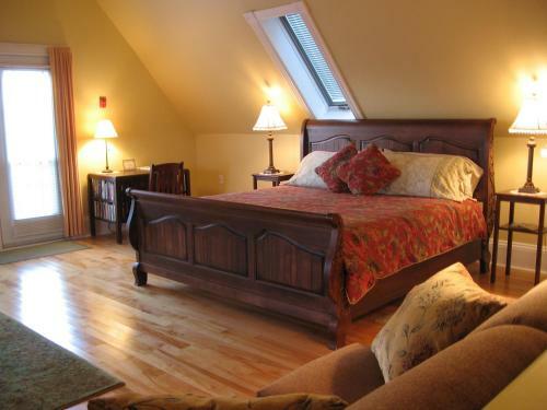 Bed & Breakfast Louisbourg Heritage House
