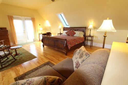 Bed & Breakfast Louisbourg Heritage House