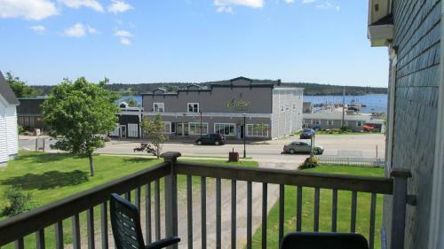 Bed & Breakfast Louisbourg Heritage House