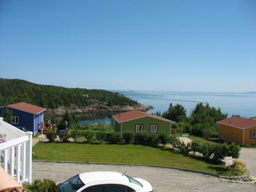 Les Chalets Au Bord De La Mer